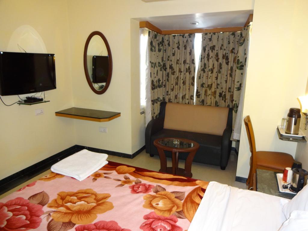 Hotel Nahar Manchester Inn Coimbatore Chambre photo